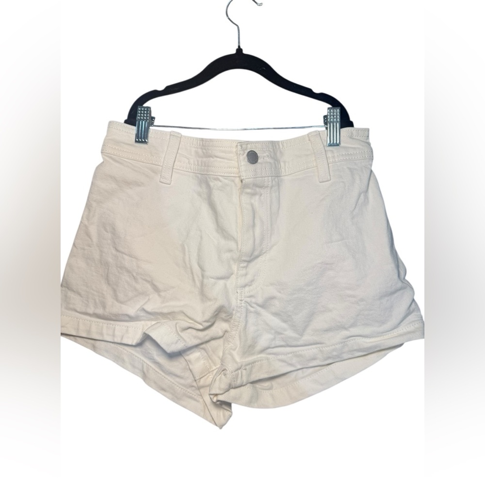 Universal Thread High Waist Cream Shorts